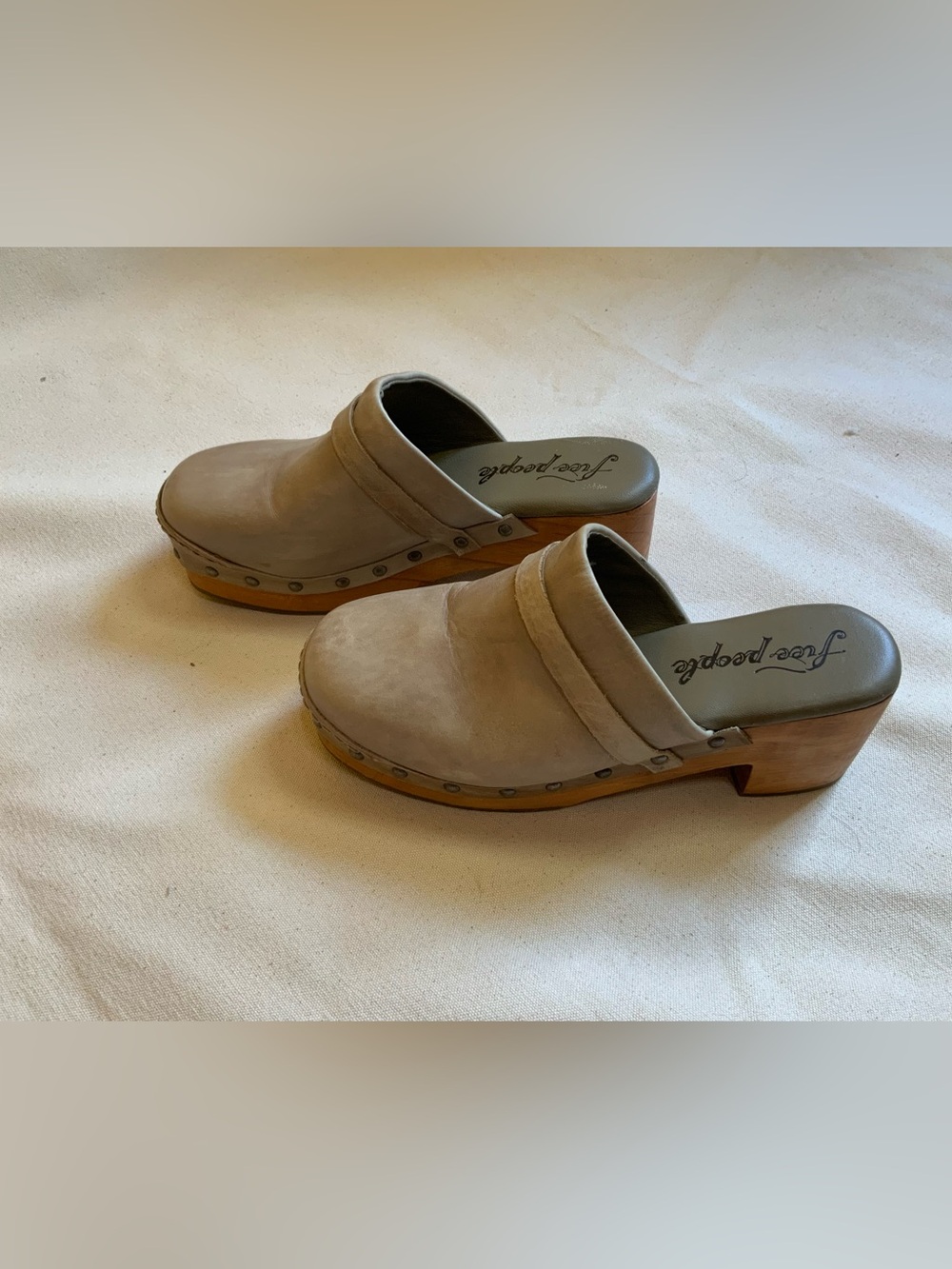 Free People Calabasas Clogs 37.5